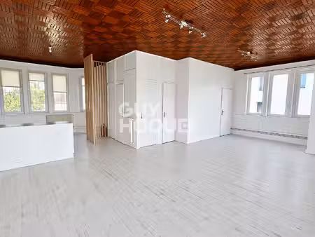 appartement t3 lumineux + 2 places parking