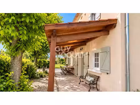 maison de charme? terrain de 5 260 m² ? fort potentiel