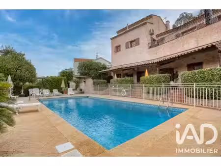 appartement à fréjus (83370)