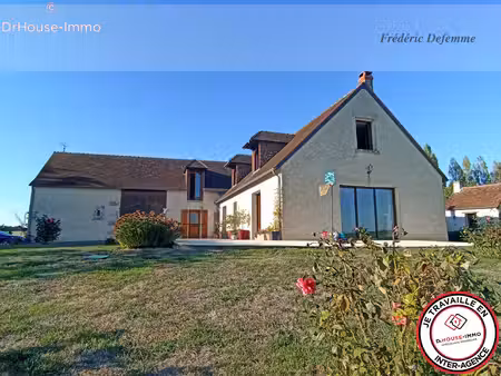 chemillé-sur-dême - maison 5 chambres  grange et 2 hectares sans voisin proche