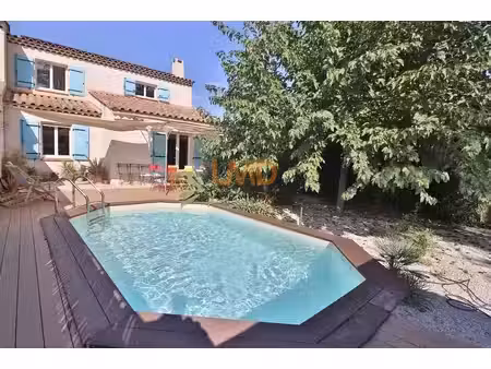 saint maximin proche centre: maison t4 103m2 - parking - jardin