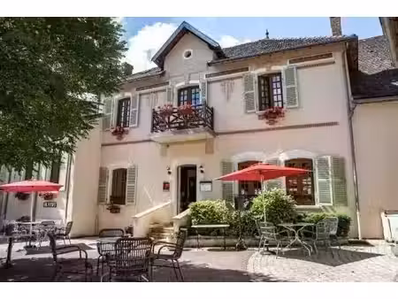 vente locaux professionnels 15 pièces 456 m² à bellenaves (03330)  85 000 €