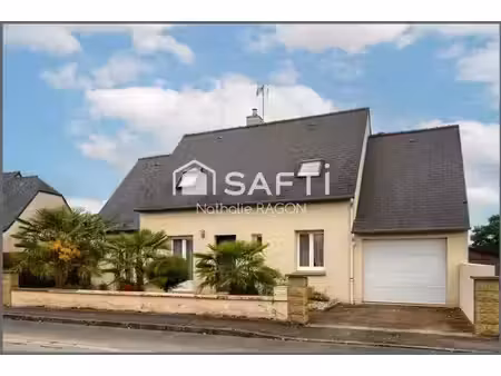 maison 119 m²  grande pièce de vie  2 garages
