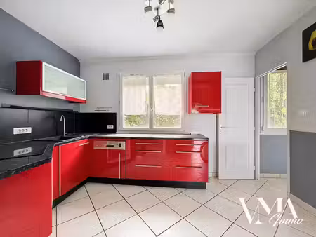 exclusivité / appartement t3 de 61 m2 avec stationnement