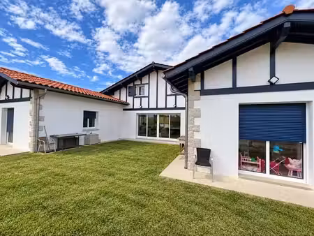 vente maison 4 pièces 157 m² à cambo-les-bains (64250)  564 000 €