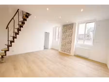 location appartement 3 pièces 64m²