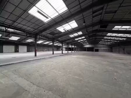 vente locaux professionnels 412 m² à canteleu (76380)  262 500 €