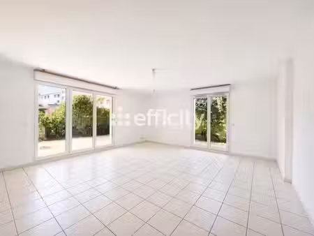 vente locaux professionnels 4 pièces 73 m² à marseille 12ème (13012)  325 000 €