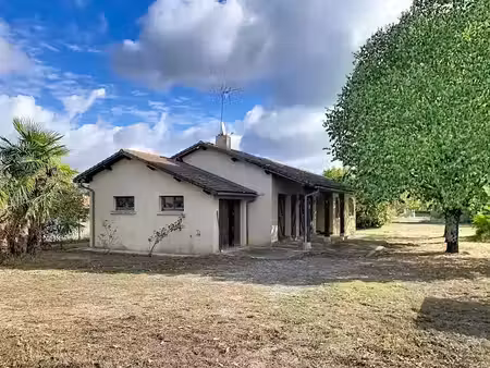 vente maison 4 pièces 107 m² à boucagnères (32550)  178 000 €