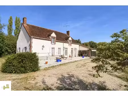 maison habitable de plain-pied nichée dans un cadre idylliqu