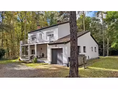charmante vernieuwde villa van 231m² op 20 are