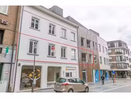 uniek appartement op de grote markt van tienen