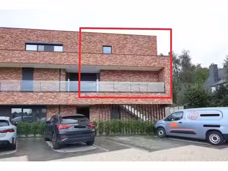 ruim duplexappartement met prachtig uitzicht in gingelom