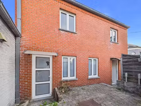 maison 2 chambres avec cour et remise