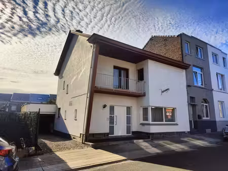 jolie maison d'architecte à rafraîchir