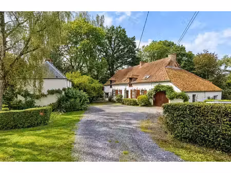 ancien moulin historique et sa dépendance sur +- 73 ares