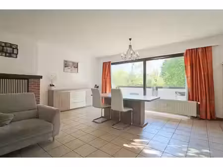 appartement 3 chambres situé dans le centre de waremme