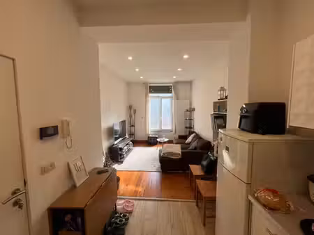 appartement 1 ch à schaerbeek  lumineux et fonctionnel