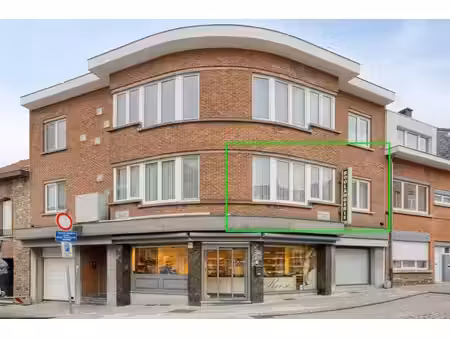 appartement 1 ch de 61m2 à rénover proche d'hermann-debroux