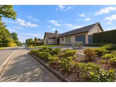 rustig gelegen gelijkvloerse woning met royale woonopperv...