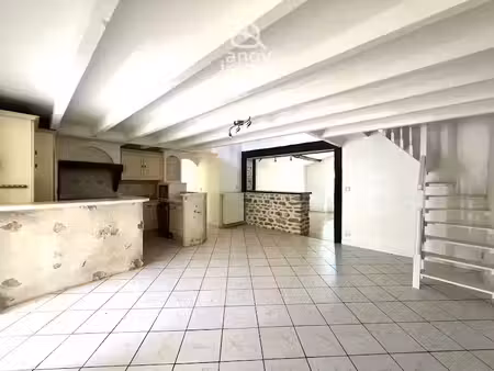 vente maison 4 pièces 125 m² à vivonne (86370)  159 000 €