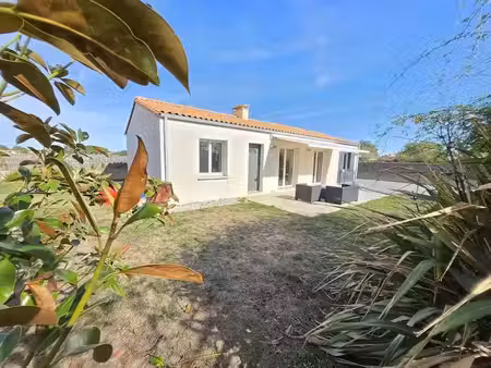 vente maison 4 pièces 85 m² à rocheserviere (85620)  232 900 €