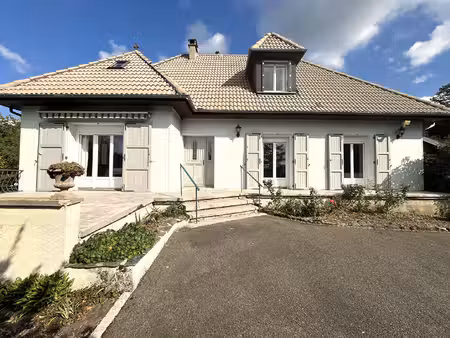 maison giou de mamou 6 pièce(s) 220 m2