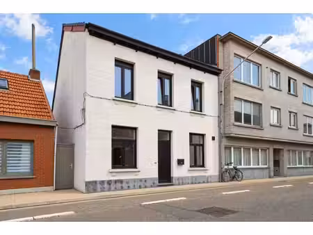 huis te koop in kapellen met 4 slaapkamers