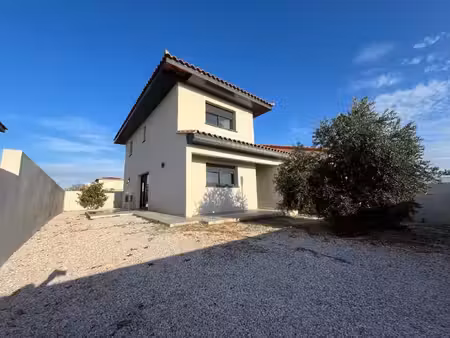 location maison 4 pièces 117 m² à ponteilla (66300)