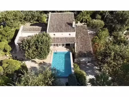 villa 3/4 pieces frejus valescure