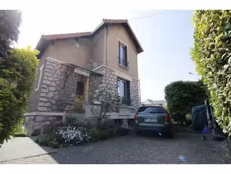 agréable meulière 6 pièces  103 m2  proche toutes commodités