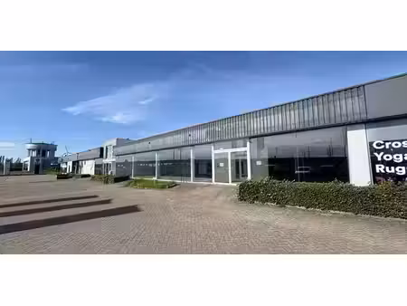 bien commercial à louer à oevel pour € 4.500