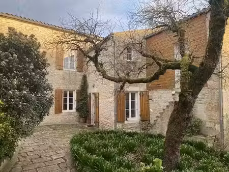 vente maison 6 pièces 260.78 m² à muron (17430)  379 800 €