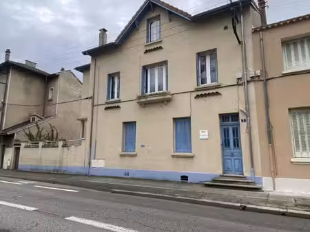 maison de rue de 3 logements