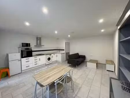 location appartement 2 pièces à montils (17800) : à louer 2 pièces / 47m² montils