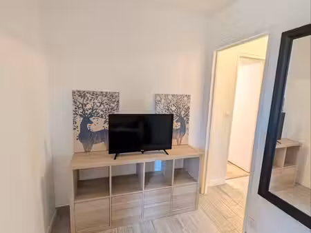 studio meublé 27 m² avec parking et cave - proche gare
