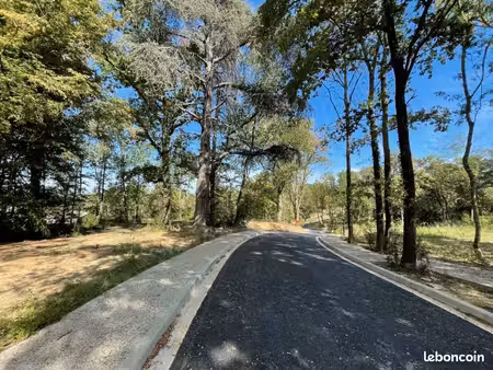 terrain 1 900 m² bouliac