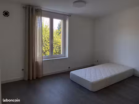 loue t3 meublée
