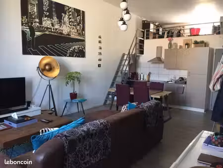 agréable duplex avec parking privé