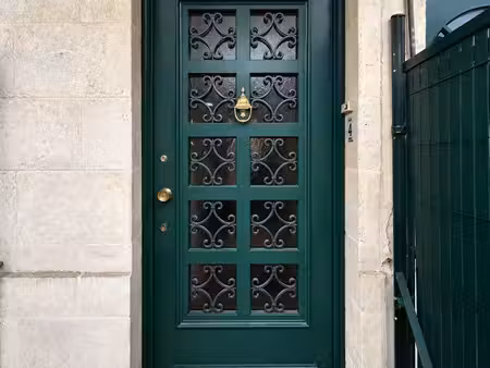 à louer- charmante échoppe avec jardin privatif bègles