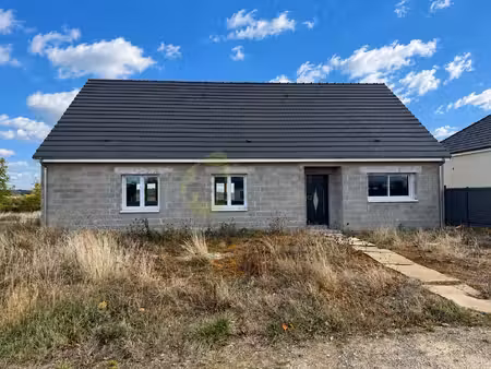 maison neuve de 140 m² à terminer – saint-martin-d’auxigny