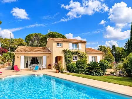 vente villa 6 pièces 140 m² à saint-raphael (83700)  980 000 €