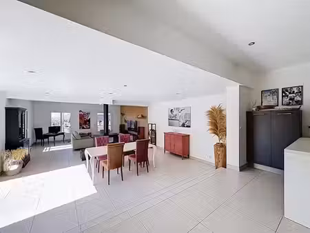 vente maison 7 pièces 230 m² à chennevieres-sur-marne (94430)  995 000 €