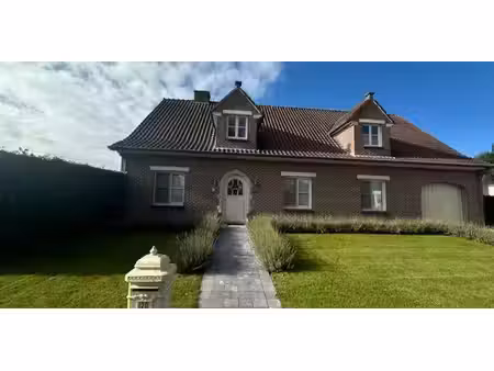 maison à louer à wakken pour € 1.050 avec 3 chambres à coucher