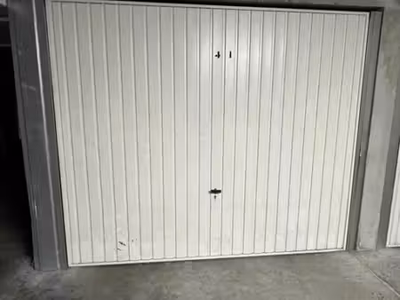 garage/box 15 m² lyon