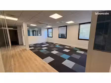 137m2 bureaux rdc