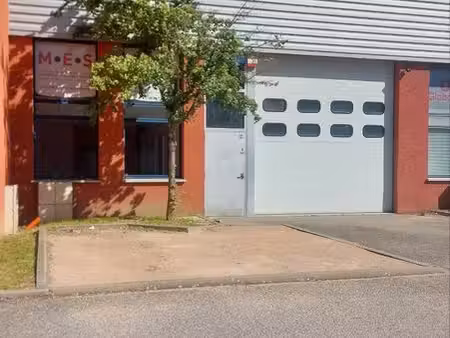local d'activités de 190 m² (bail d’un 1an)