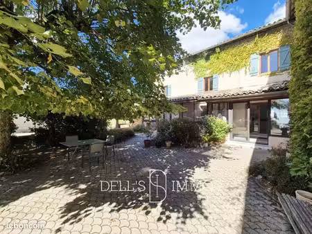 maison 6 pièces 165 m²