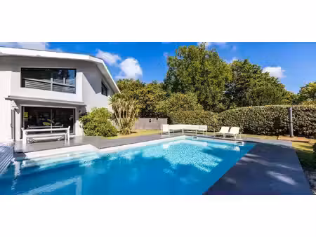 maison contemporaine avec piscine et terrasse vendays-montalivet (33)