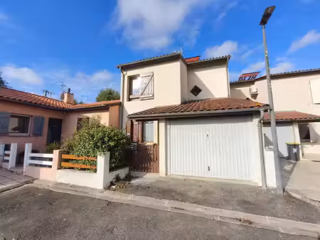 maison t4 de 87 m2 entièrement rénovée avec garage et jardin